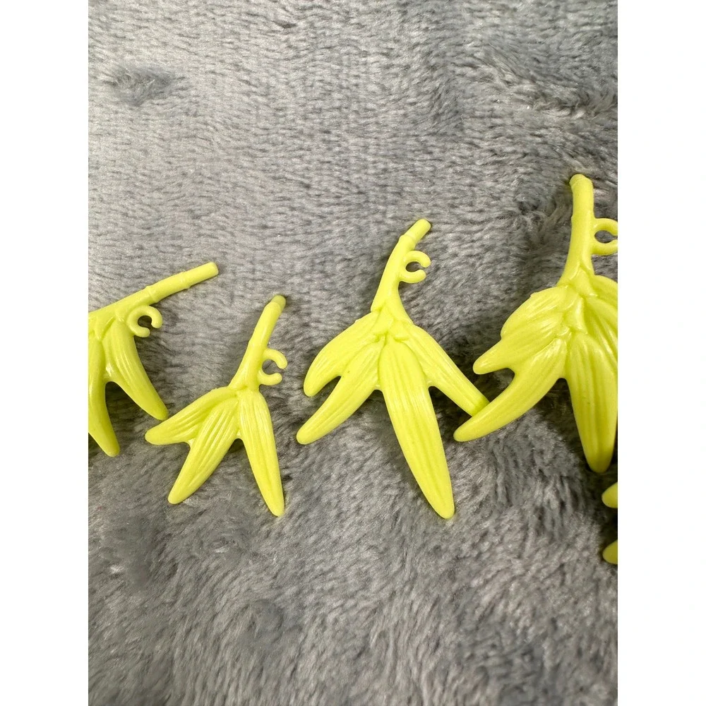Barbie Baby Panda Playset Bamboo Leaves Replacement Parts‎ Lot of 5 Green